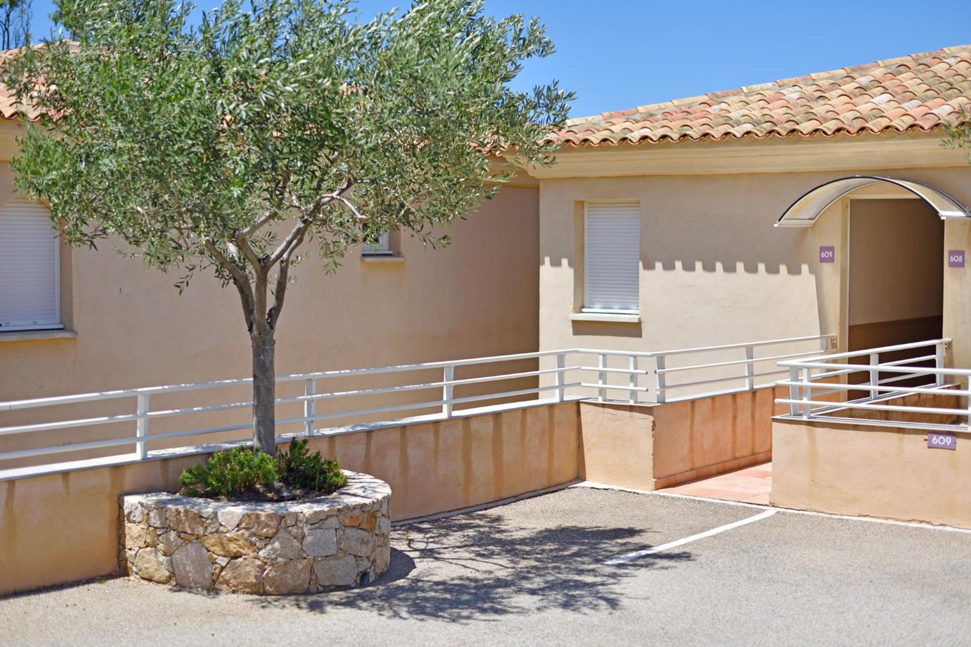 Calvi Appart Hotel Exteriör bild